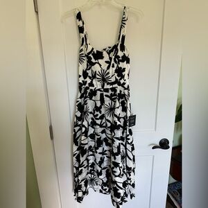 NWT LULUS Flirty Black & White cotton A-line Floral Print Tie-Back Midi Dress